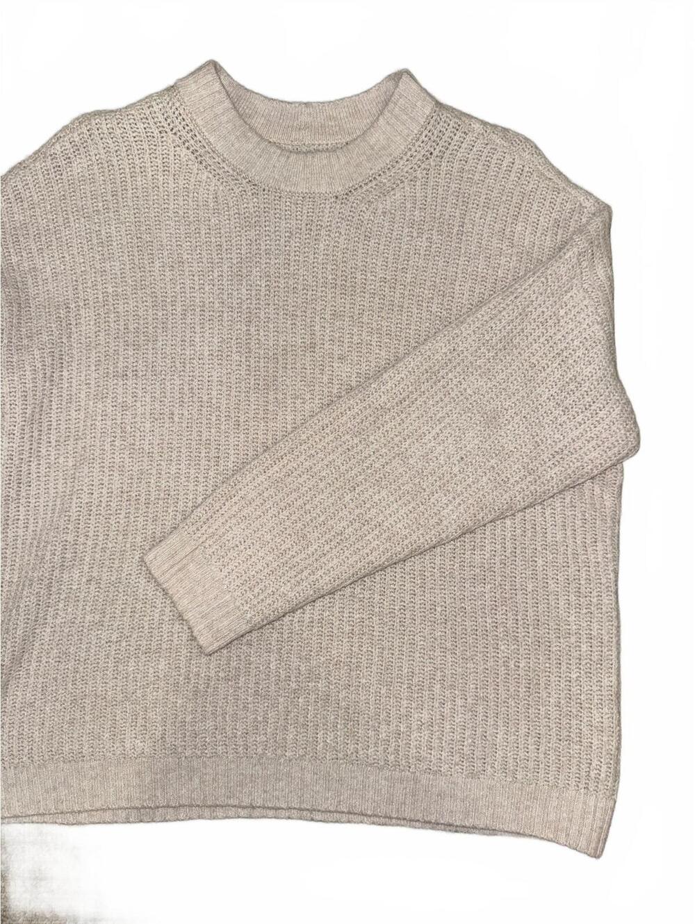 Women's American Eagle Cream Ribbed Sweater Size XS (Tiny Tear In Left Arm)